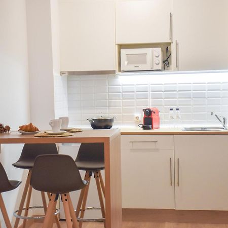 La Neu Studio Neuf Pour 4 Pax En Centre Ville Pas De La Casa Luaran gambar