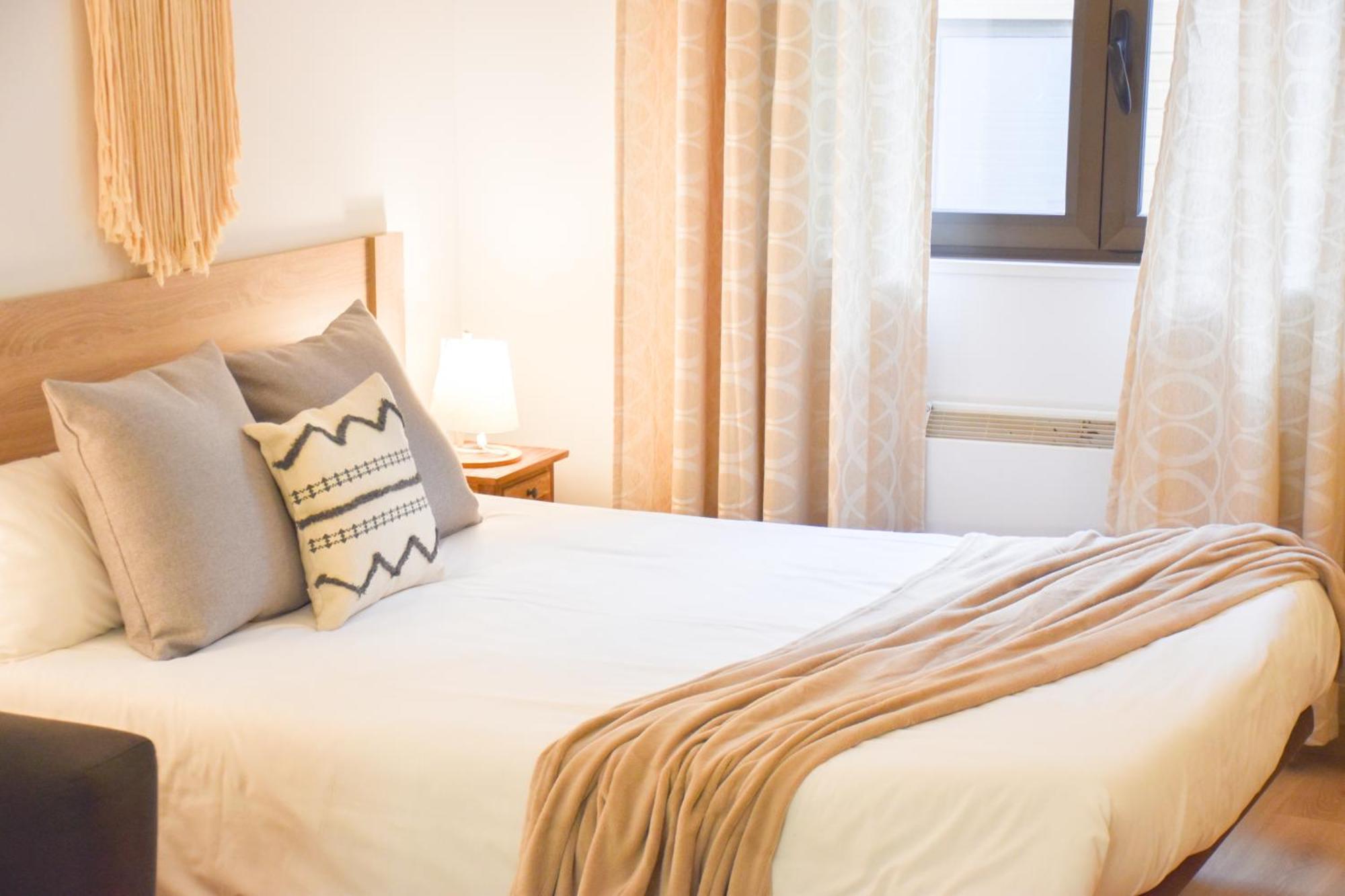 La Neu Studio Neuf Pour 4 Pax En Centre Ville Pas De La Casa Luaran gambar